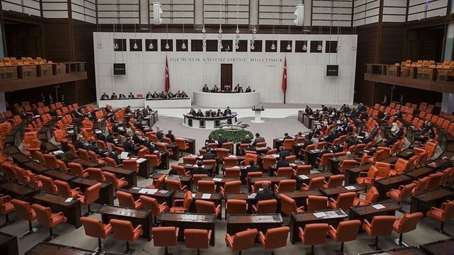 Emekli ve memurların gözü 2 torba yasada Meclis açılıyor gündemde 2 torba yasa var