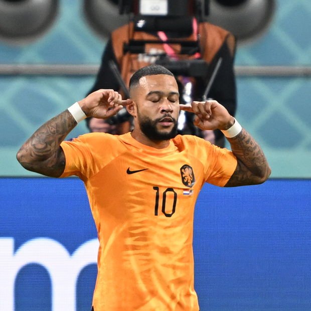 Memphis Depay dan Galatasaray ın transfer teklifine flaş cevap