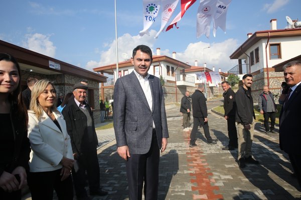 Bakan Kurum İlk andan itibaren vatandaşımızın yanında olduk