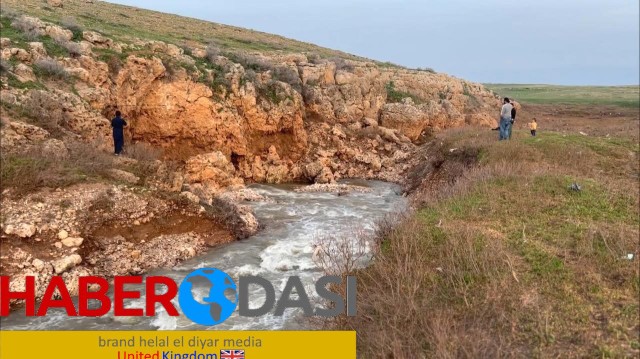 Gördüklerine inanamıyorlar Binlerce yıllık akarsu kayaların arasında kayboluyor