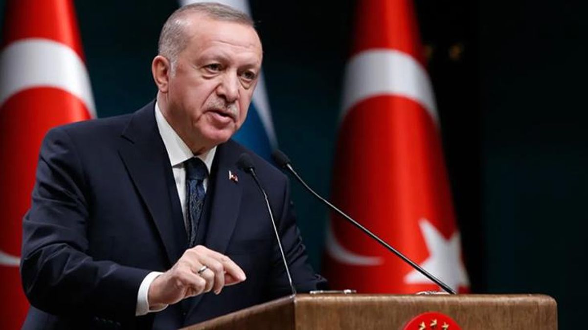 Yunan gazetesinden skandal başlık  Erdoğan  Finlandiya ve İsveç in NATO ya katılmasını engellerse  Türkiye yi ihraç edin