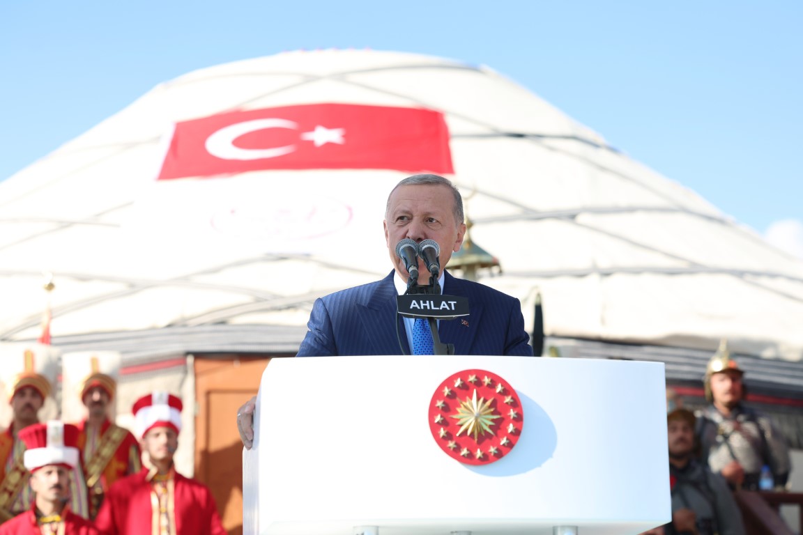 Cumhurbaşkanı Erdoğan Türkiye olarak kardeşlik seferberliğine ihtiyaç duyuyoruz