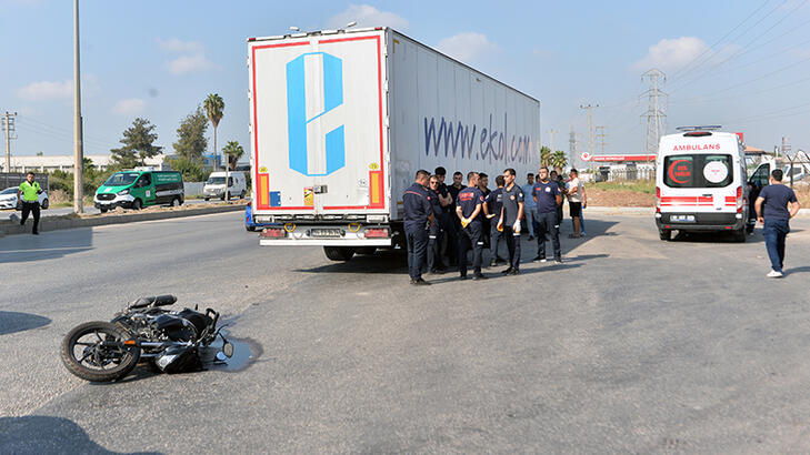 TIRın çarptığı motosikletin sürücüsü hayatını kaybetti