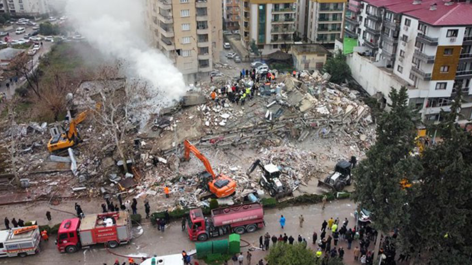 Avrupa Birliğinden deprem açıklaması 10 ülkeden arama kurtarma ekipleri seferber oldu